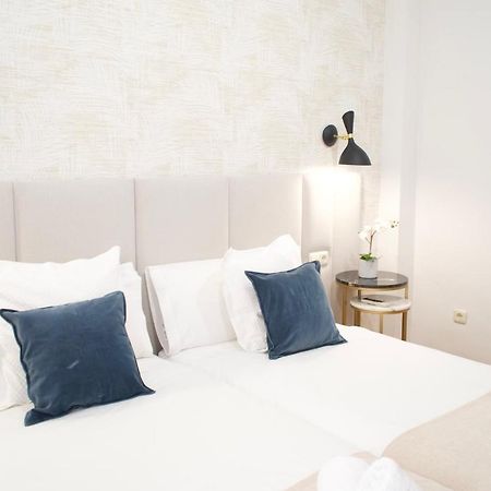 Colon & Soho By Ele Apartments Malaga Exterior photo